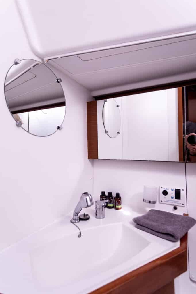 Oceanis 50 Family - Forward en-suite Bath. Alimos Marina Port, Greece, Athens Riviera